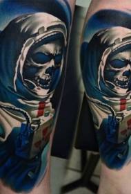 Tatuaje de esqueleto de astronauta de color nuevo estilo de pierna