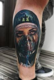 Helt ny skola stil färgade ben kvinna blodiga mask tatuering