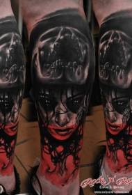 vârf de femeie în stil horror, numit model de tatuaj