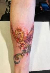 Tattoo Phoenix Phoenix veau mâle sur la belle photo de tatouage de phénix