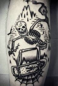 jambe noire drôle photo de tatouage de skateboard de crâne