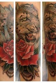 腿部彩色白豹与红玫瑰纹身图片