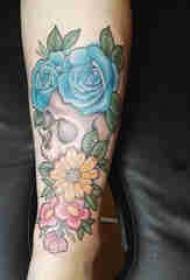 მცენარეთა tattoo tattoo ხბოს კაპიტანი და ყვავილების tattoo სურათი