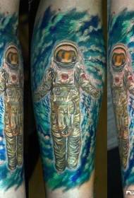 Miesten jalkojen väri-astronautin tatuointikuvio