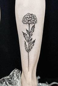 motivo del tatuaggio floreale con punte a punta di vitello