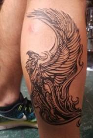 tatuaxe masculino tatuaje liña simple en foto tatuaxe de fénix negro