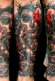 Immagine tradizionale messicana del tatuaggio del ritratto delle donne della gamba di colore