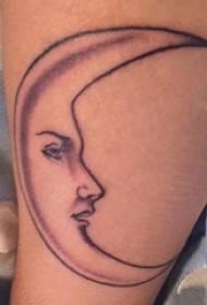 vitello da ragazzo su punto nero spina linea semplice foto creativa tatuaggio luna