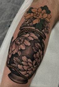 flanka tatuo maskla ombro sur floro de tatuaje de floro