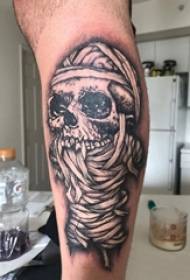 Tattoo mumies billede hankalv på sort kranium 木乃伊 tatoveringsbillede