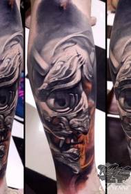 Tatuaggio maschera samurai demone colorato stile moderno