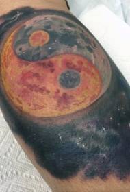 Color de pierna yin y yang símbolo de chisme tatuaje de gran planeta
