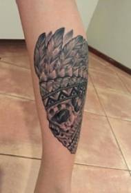 neskatoa txahala lerro bakarreko Indiako tatuaje marrazkian