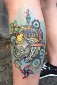 теле симетрична дјевојка за тетоважу на слици тетоважа слоница у боји телета