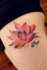 Modello femminile del tatuaggio del loto di colore di acqua delle gambe
