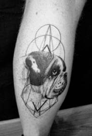 Vitello del cucciolo del cucciolo del tatuaggio sull'immagine del tatuaggio del piccolo cane