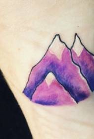 Tato Tama Puncak shank dina gambar tato gunung puncak