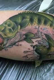 un model de tatuaj pește verde și spray cu gura deschisă 99754- Vițelul la personalitatea simplă a modelului de tatuaj cu flăcări pictate