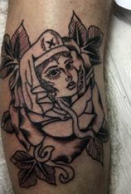 Eiropas teļa tetovējums vīrieša kāts uz zieda un meitenes rakstura tetovējuma attēla