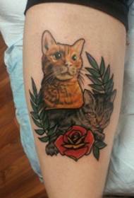 Eurooppalainen vasikan tatuointityttö vasikan ruusun ja kissan tatuointi kuvia