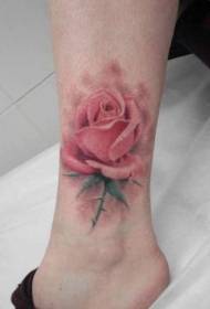 noga sladko obarvan vzorec tatoo rose