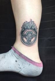 Jongen Kallef op schwaarz gro Skizz kreativ Schädel Logo Tattoo Bild