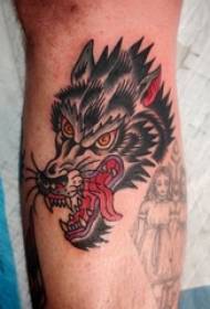 Tropfender Wolf Kopf Tattoo Bild männlicher Schaft auf farbigem Wolf Kopf Tattoo Bild