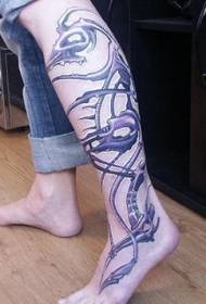 Modello tatuaggio personalità meccanica color polpaccio
