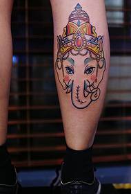 Tatuaje de dios elefante en miniatura de color de pierna modernista