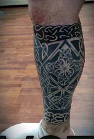 Modèle de tatouage de noeud de style celtique noir veau
