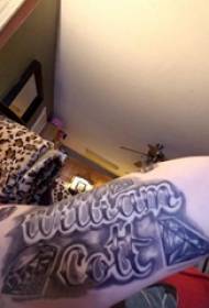 Doble brazo grande tatuaje chica brazo grande en diamante y letra inglesa tatuaje foto