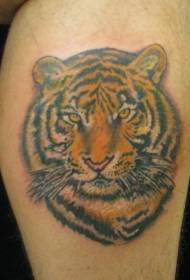 Πολύχρωμο μοτίβο τατουάζ κεφάλι τίγρη στο πόδι