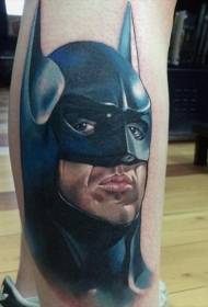 Betis warna realistis pola tato potret Batman