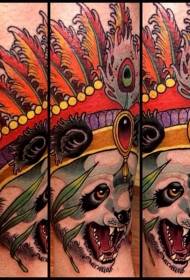 Panda diabolico colorato stile dell'illustrazione della gamba con il modello del tatuaggio del casco