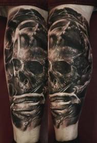 Patrón de tatuaje de calavera espeluznante estilo gris negro de ternera