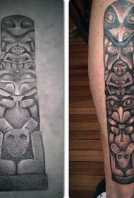 Modello di tatuaggio statua tribale vecchia scuola di vitello