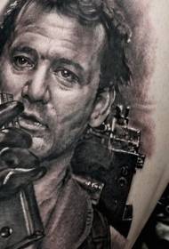 Реалістичний стиль чорний реалістичний відомий актор портрет татуювання візерунок