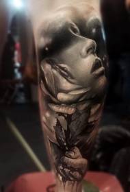 Borjú színű Rózsa kéz női portré tetoválás minta