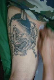 Grigio orribile motivo del tatuaggio prajna sulle gambe
