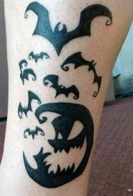 Shank clássico preto e branco padrão de tatuagem de lua de morcego e monstro