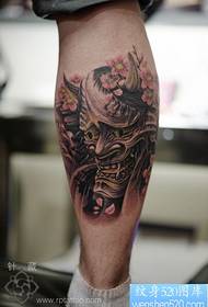 Modello di tatuaggio simile al vitello