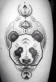 Czarny panda geometryczny wzór tatuażu cielęcej stylu