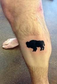 Teľa čierny býk silueta tetovanie vzor