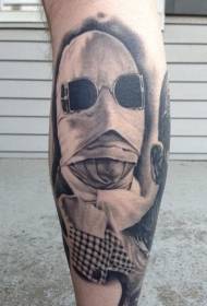 Импресивне црно-беле сунчане наочале маскиране узорак мушкарца за тетоважу