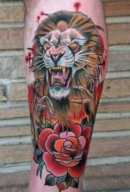 Old school farvede onde løve med rose tatoveringsmønster