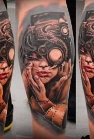 Телячья окраска механическая с женским портретным рисунком татуировки