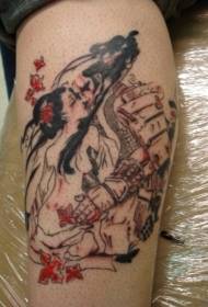 Vitello dipinto romantico asiatico baciare coppia ritratto tatuaggio modello
