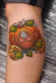 Beau modèle de tatouage de voiture citrouille fantaisie sur le mollet