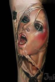 Тело реалистичан врло леп узорак девојке тетоважа у боји