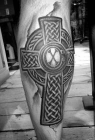 Modellu di tatuatu in cruci di stile celticu di vitellu